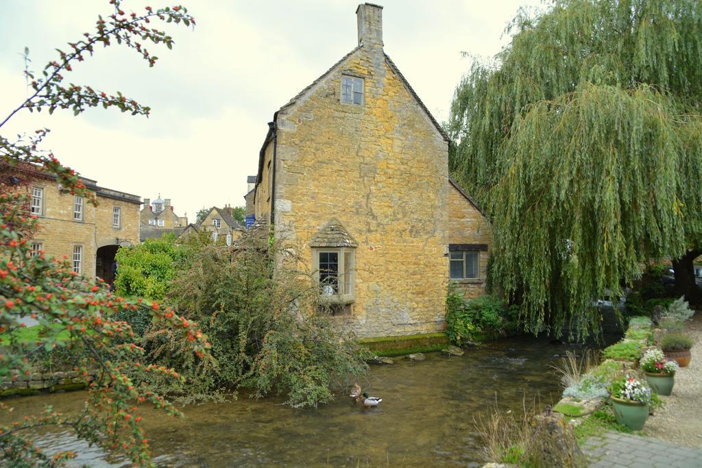 Coombe Cottage Sutton Green 外观 照片