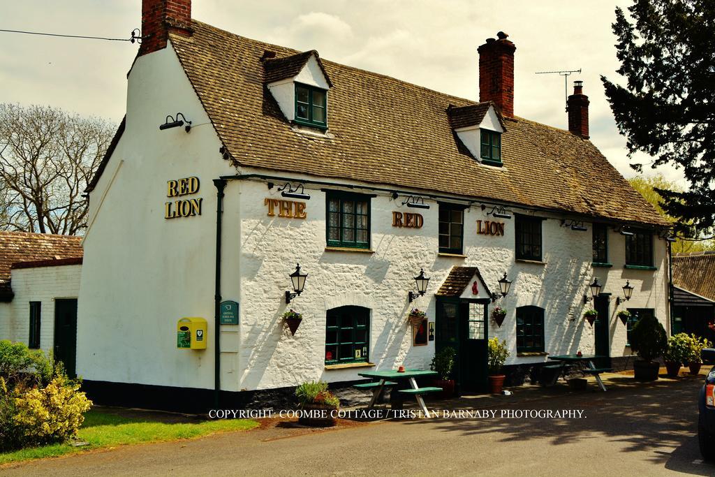 Coombe Cottage Sutton Green 外观 照片