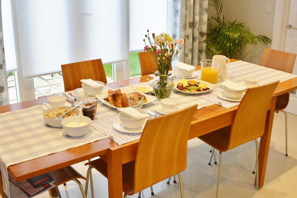Coombe Cottage Sutton Green 外观 照片